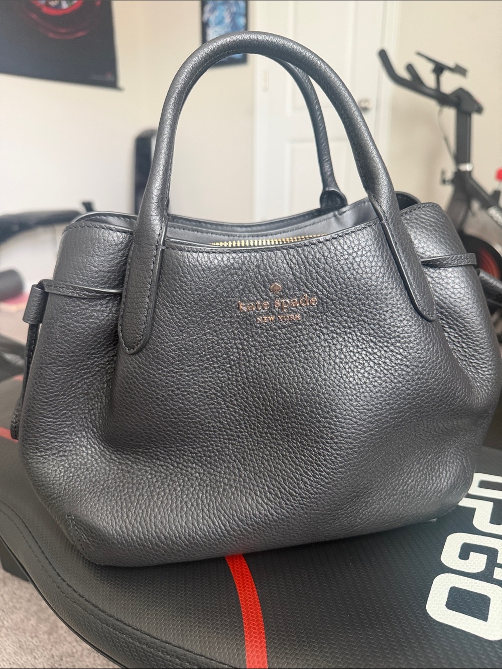 Kate Spade small dumpling in black